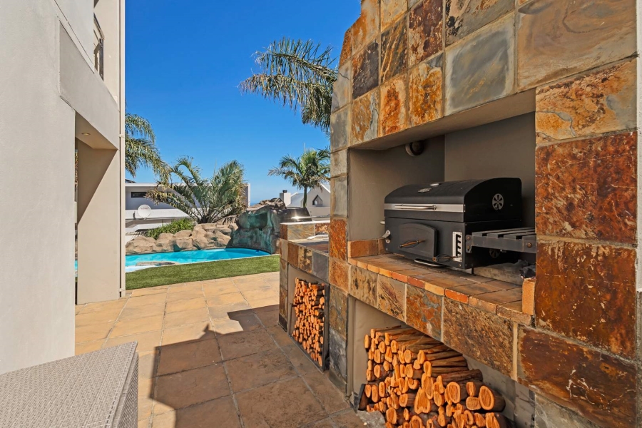 6 Bedroom Property for Sale in Baronetcy Estate Western Cape